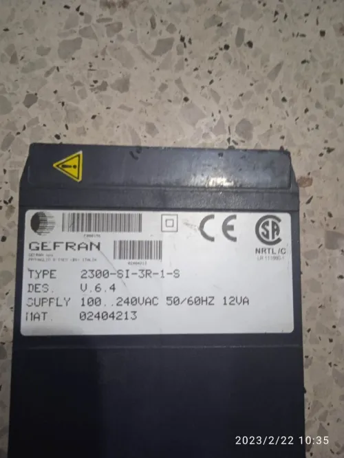 afficheur régulateur gefran 2300-si-3r-1-s لي يحتاجهم نساعدو