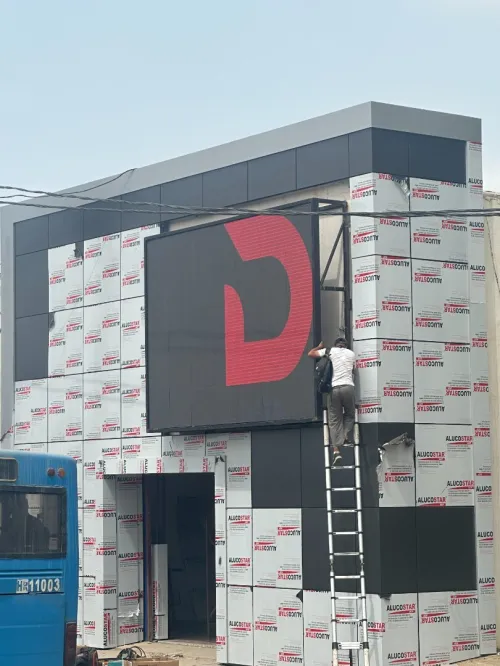 panneaux affichage LED لوحات إشهارية