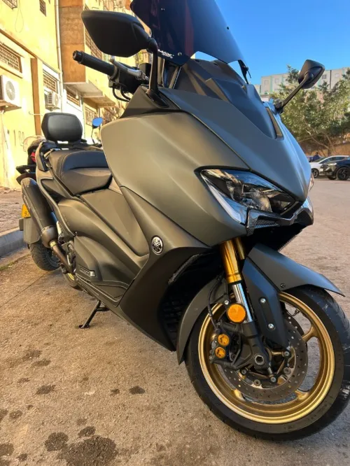 Yamaha T-Max 560 techmax 