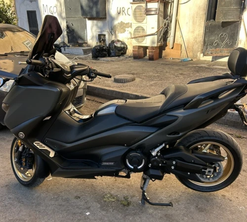 Yamaha T-Max 560 techmax 