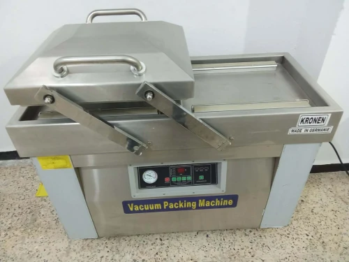 Étiqueteuse semi-automatique pour pots ronds + sous-videuse + réfrigérateur