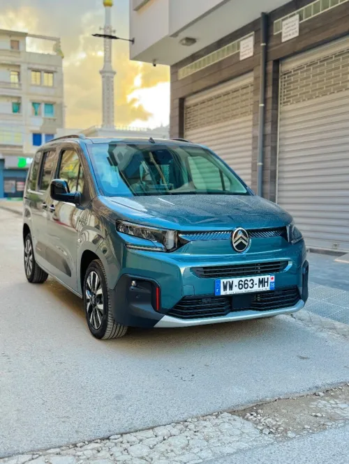 Citroen BERLINGO 2025 XTR (TOUT OPTION)
