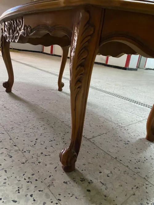 Table basse en marbre et bois de merisier