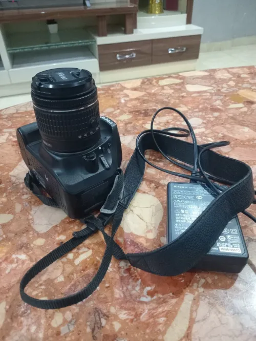 Vend appareil photo Nikon D5200