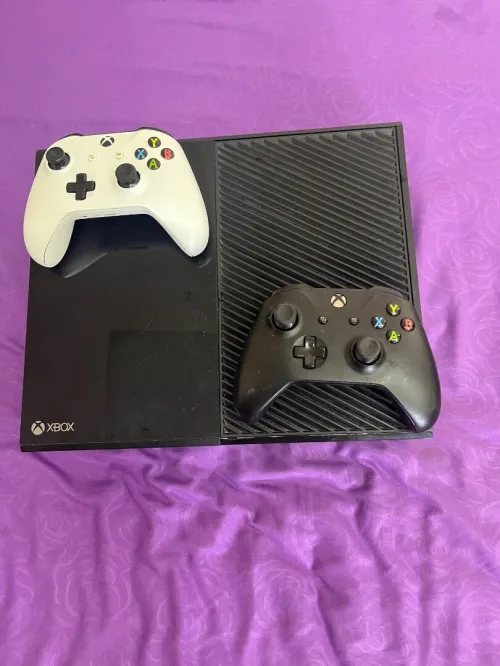 Xbox one 500 gb 