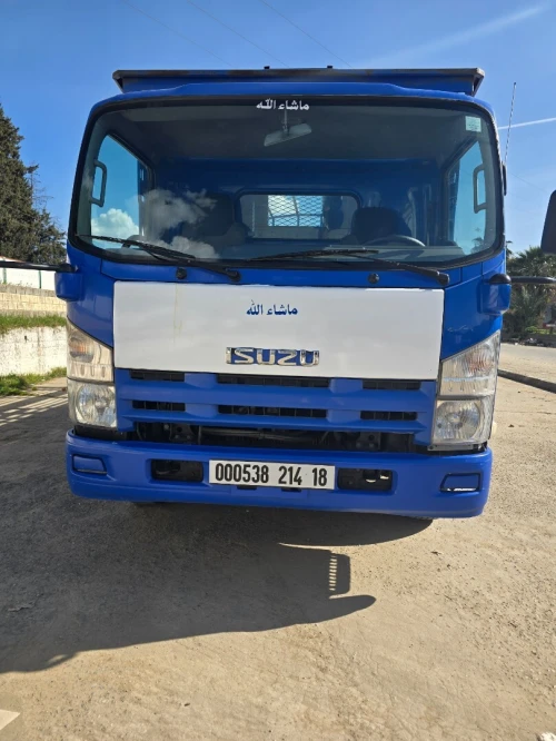 Isuzu Isuzu 2014