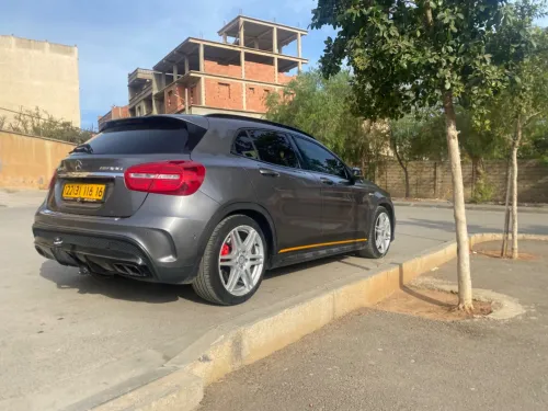 Mercedes GLA 2016 45 AMG
