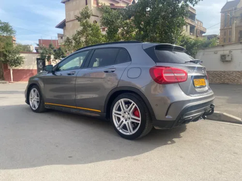 Mercedes GLA 2016 45 AMG
