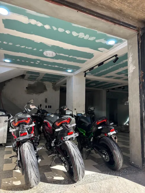 Kawasaki Z9 2025