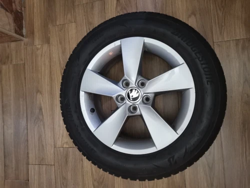 04 Jantes et pneus Skoda Fabia 185/65R15
