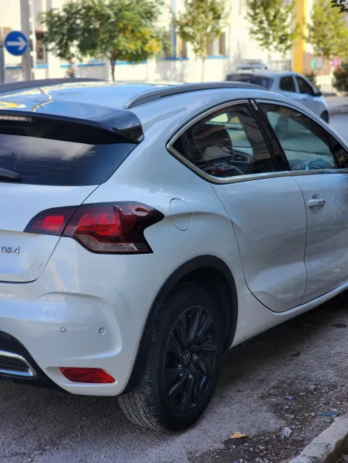 DS DS4 2016 So Chic Crossback