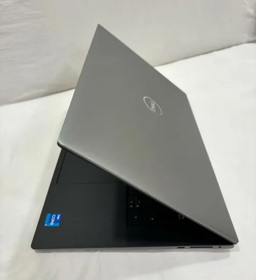 Dell precision 5570 2023