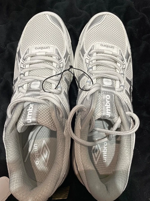 Umbro metallic sneakers  -Spain-