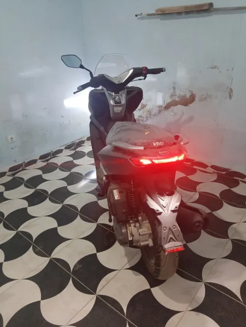 Vmax Vmax 200 2025