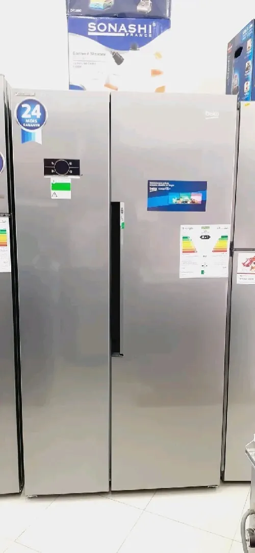 Réfrigérateur beko/ hisense side by side