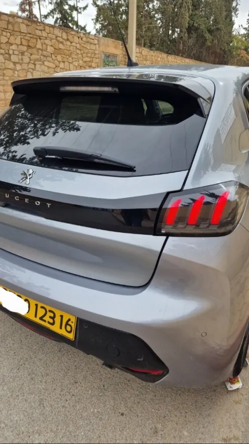 Peugeot 208 2023 Allure Pack