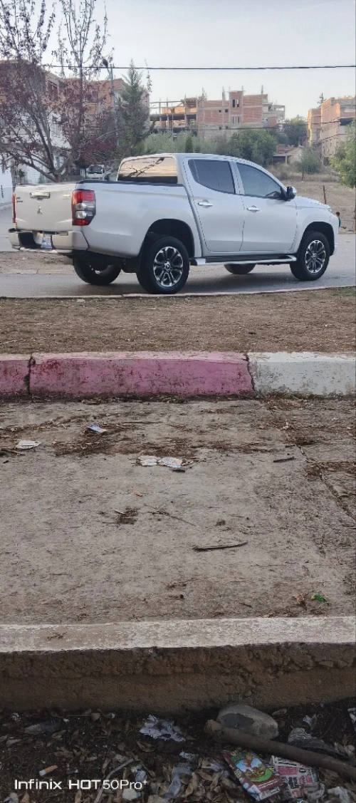 Mitsubishi L200 2021 Doube cabine Evolution