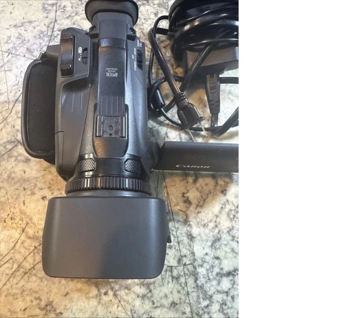 canon  vixia  hf  g70