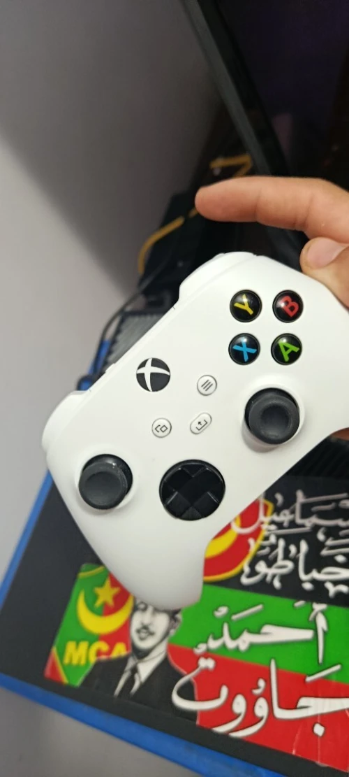 Xbox one fat 500 g ma3aha manita séri s jdid