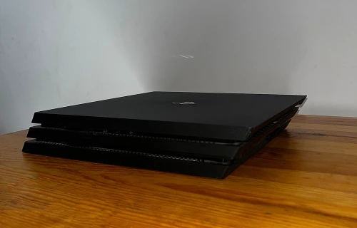 PLAYSTATION 4 PRO 1TO FLACHER AVEC CD VERSION ACTUELLE 12.02 AVEC 17 JEUX PRODUITS EUROPÉEN (SUÉDE)