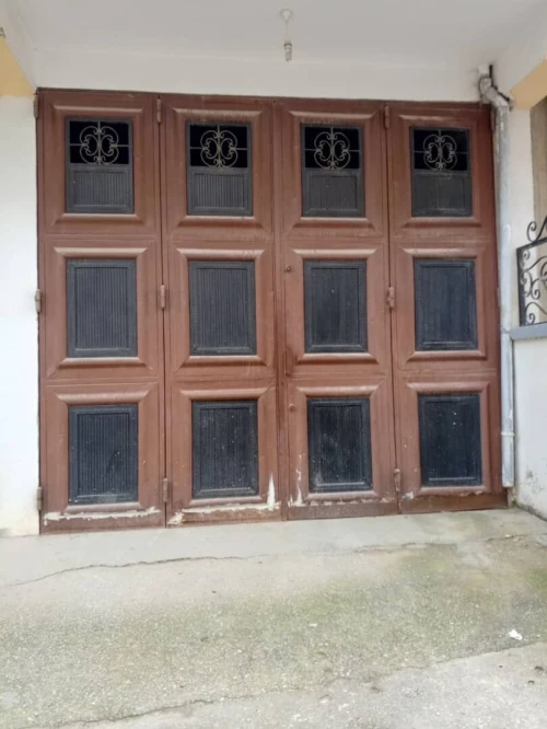 Porte en fer