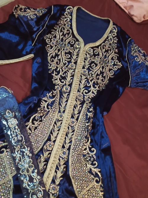 Caftan élégant neuf importé de France