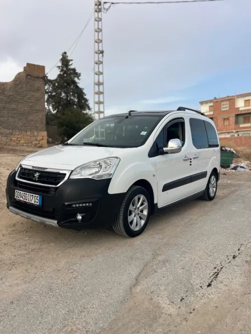 Peugeot Partner 2017 Tepee