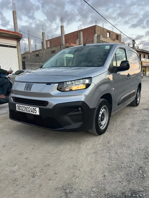 Fiat Doblo 2024 .