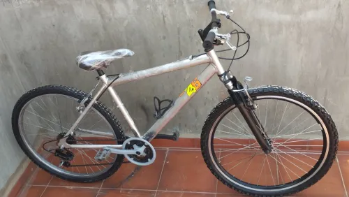 Vélo en aluminium 
