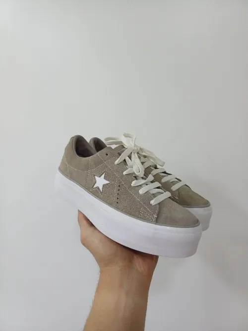 Converse One Star Platform Suede