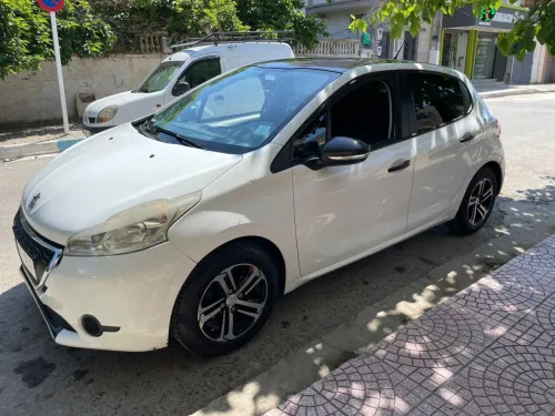Peugeot 208 2015 Active