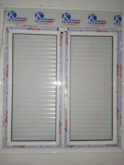  MOUSTIQUAIRE ENROULABLE