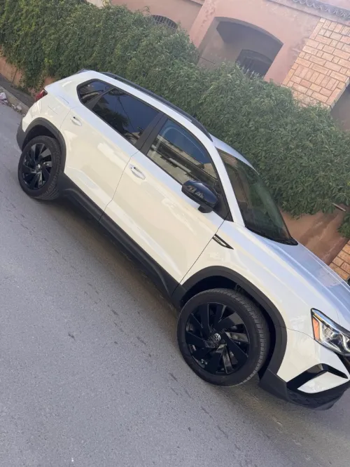 Volkswagen Taos 2024 Black édition