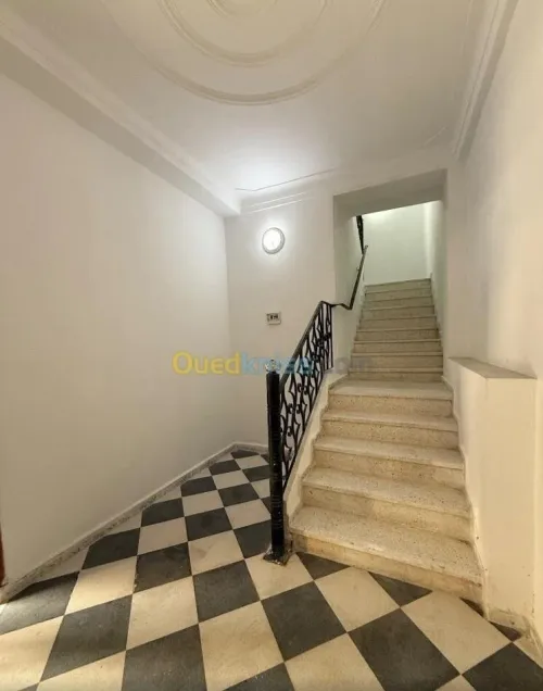 Vente Appartement Niveau de villa F3 Alger Hammamet