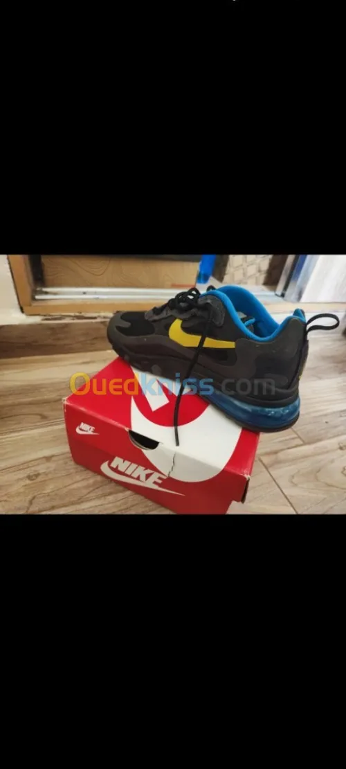 AIR MAX 270 REACT .NOIR -JAUNE