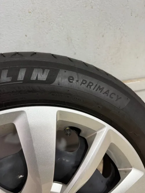 Pneus