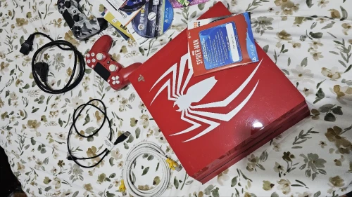 PS 4 PRO Édition Limitée 1TO Spiderman