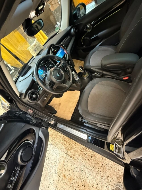 Mini Cooper one 2023 1.5 136ch