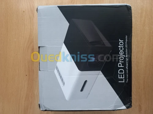 Projecteur LED Salange YG300 - Mini Projecteur