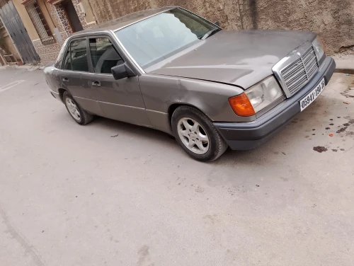 Mercedes Classe D 1990 Benz