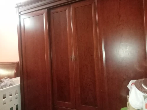 Vendre trés belle chambrer royale avec matelas (chambre malysie royal LIT 2M/1,90 M)