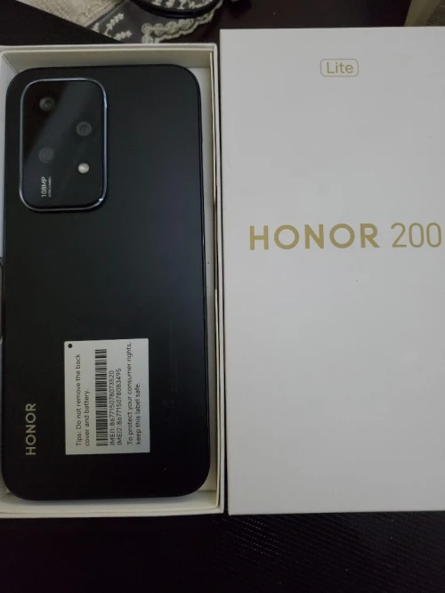 Honor 200 lite