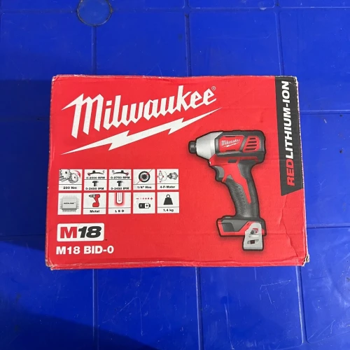 Lots Milwaukee M18 5.0ah