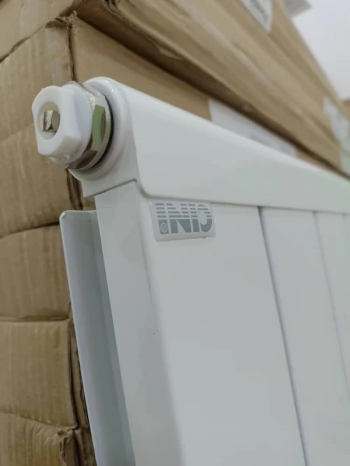 Radiateur chauffage central nouveau modèle Extra plate Serbie