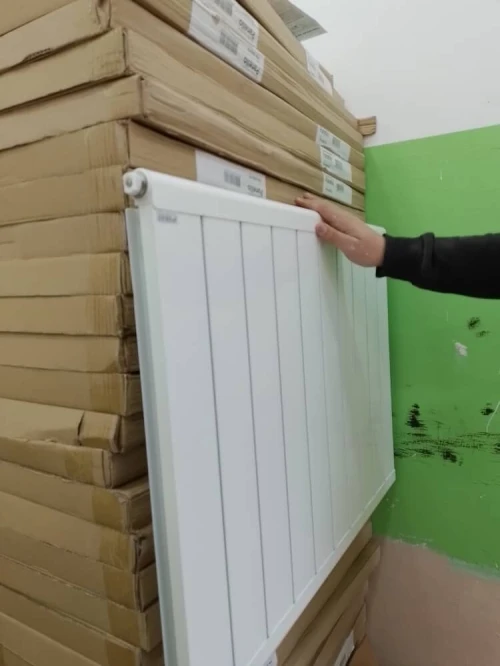Radiateur chauffage central nouveau modèle Extra plate Serbie