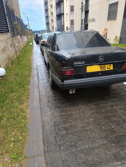 Mercedes Classe E 1988 Classe E
