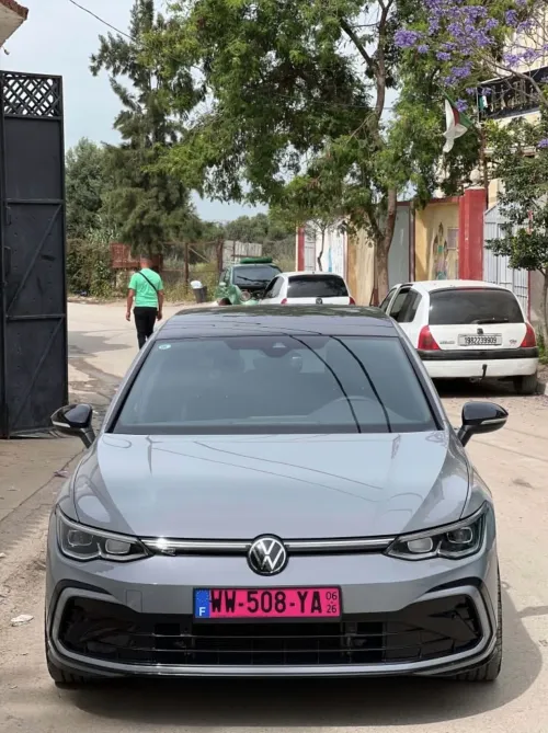 Volkswagen Golf 8 2025 R Black Edition 