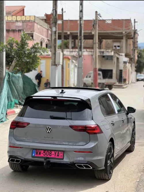 Volkswagen Golf 8 2025 R Black Edition 