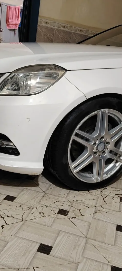 Mercedes Classe E 2013 AVANTGARDE Pack AMG
