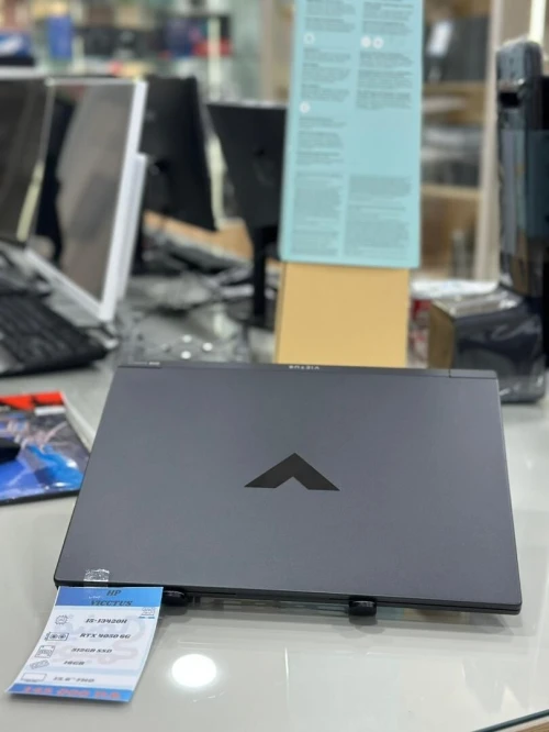 HP VICTUS GAMING 15-FA  I5-13420H/16G/512 SSD/CG RTX 4050 6GB/ WIN 11 /15.6'/OFFICE 2019 AVEC CHARGEUR ORIGINAL